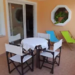 Villa Palace *