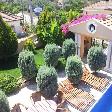 Villa Palace *